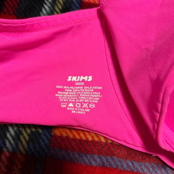 Skims T-shirt Bra - Size 38DDD (Hot Pink) - Picture 1 of 2